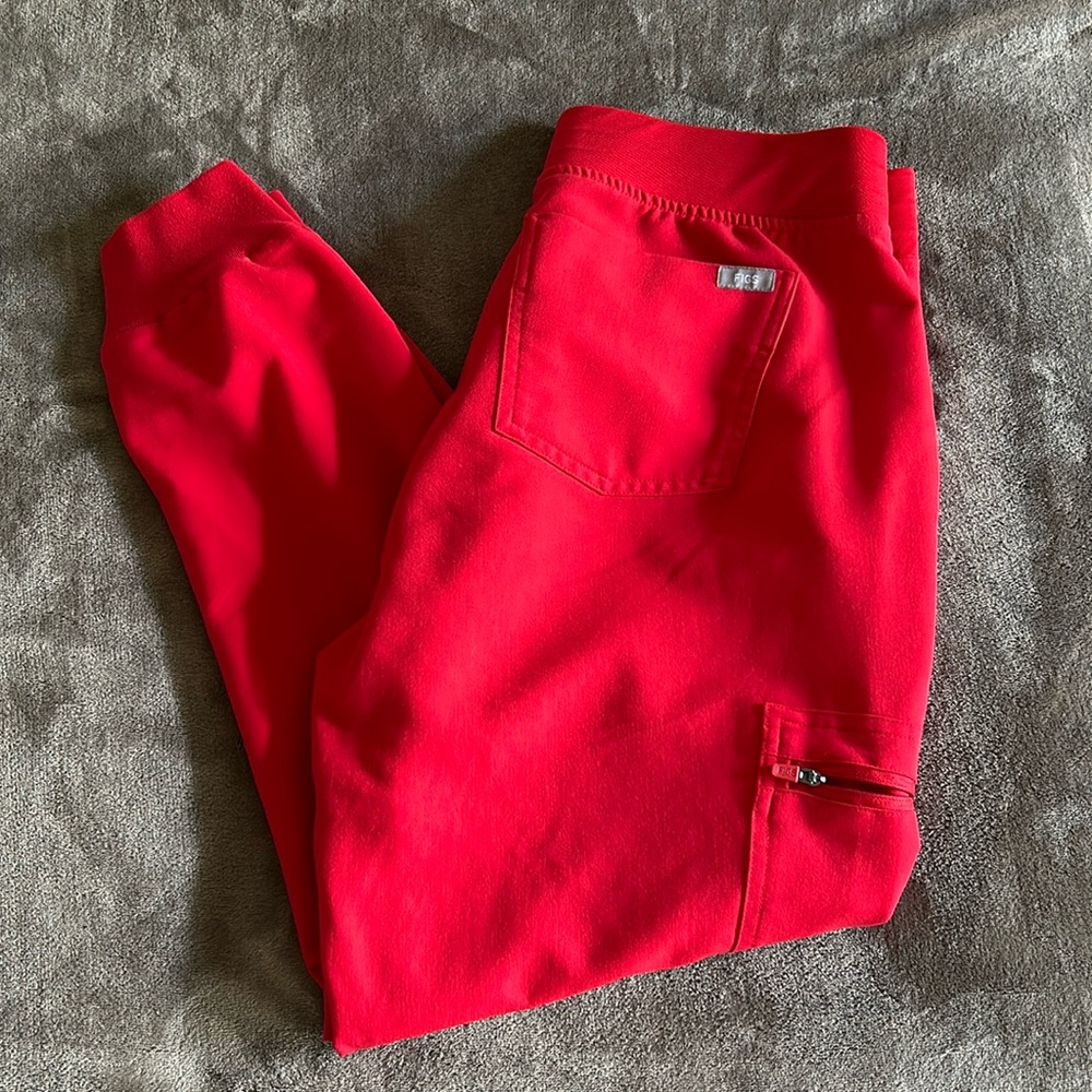 FIGS Jogger scrub pants